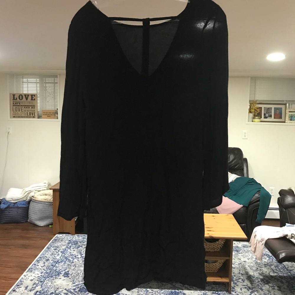 Black long sleeve dress